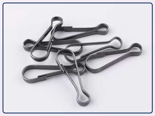 metal-clips-and-hooks